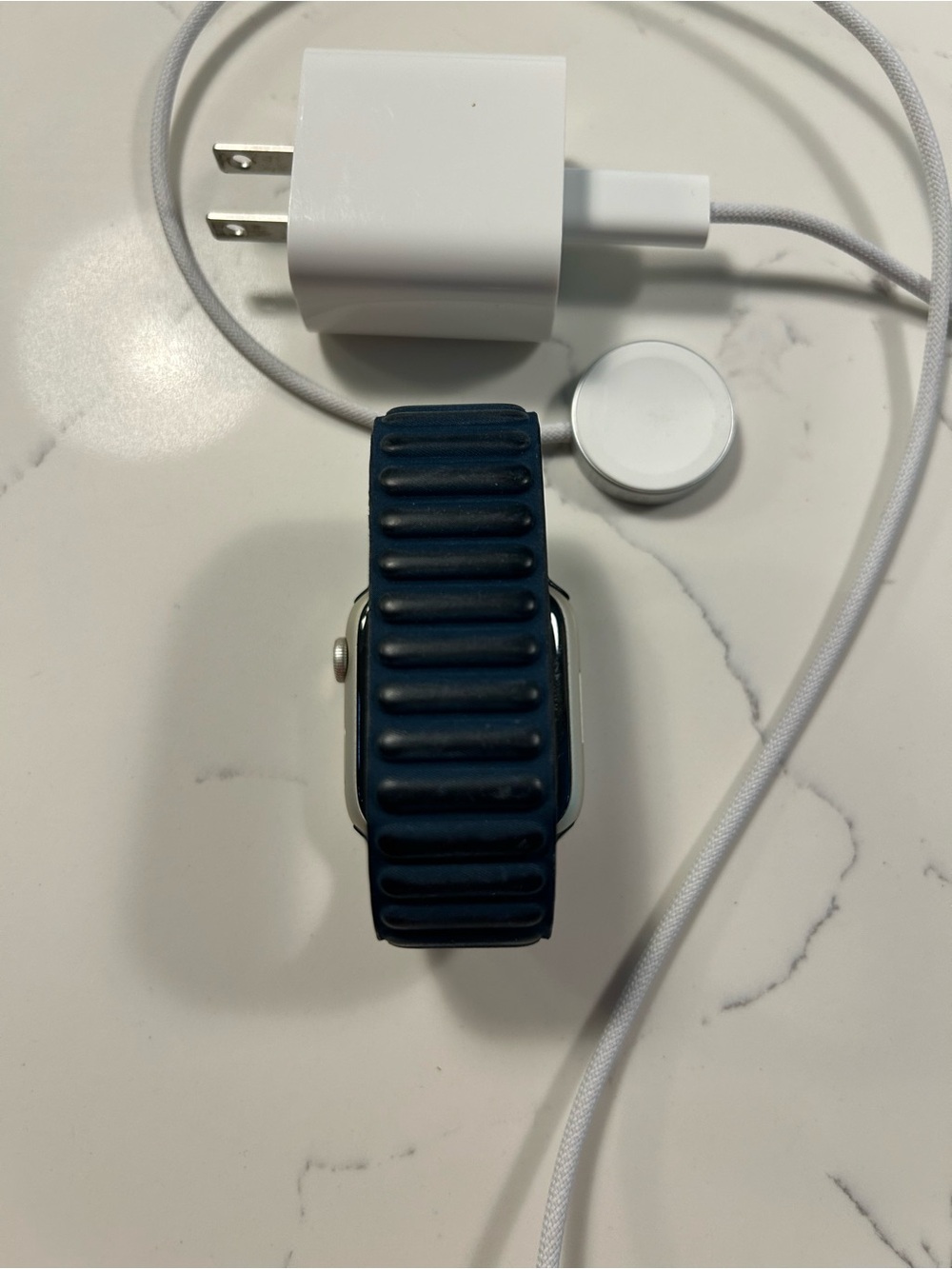 Apple Watch Series 9 With Navy Magnetic Band With Charger watchOS 26.4 - Picture 4 of 16